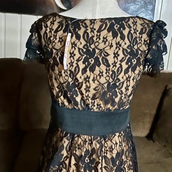 Pastel Design • Medium • Black • Floral Lace Party  Dress W/ Pull-string • New - Picture 11 of 13